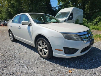 2012 Ford Fusion SE - miniatura 4