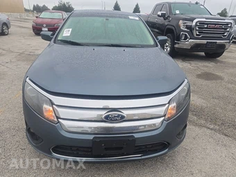 2012 Ford Fusion SE - miniatura 2