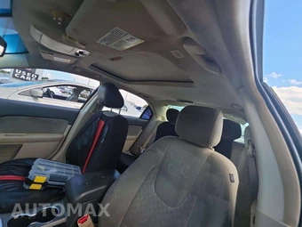 2012 Ford Fusion SE - miniatura 11