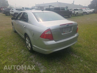 2012 Ford Fusion SE – miniatura 2