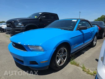 2012 Ford Mustang V6 Convertible