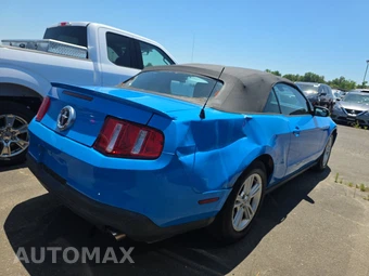 2012 Ford Mustang V6 Convertible – miniatura 4