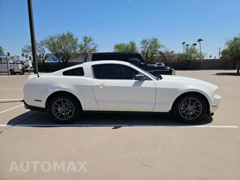 2012 Ford Mustang V6 Coupe – miniatura 4