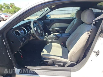 2012 Ford Mustang V6 Coupe – miniatura 6