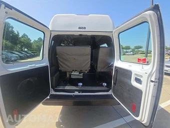 2012 Ford Super Duty E-350 Commercial Cargo Van 138.0" WB - miniatura 13
