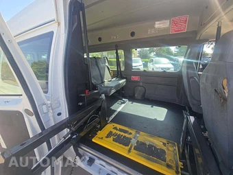 2012 Ford Super Duty E-350 Commercial Cargo Van 138.0" WB - miniatura 15
