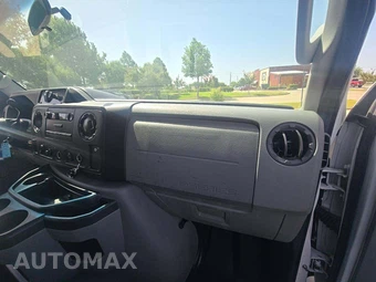 2012 Ford Super Duty E-350 Commercial Cargo Van 138.0" WB - miniatura 18