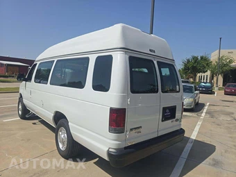 2012 Ford Super Duty E-350 Commercial Cargo Van 138.0" WB - miniatura 2