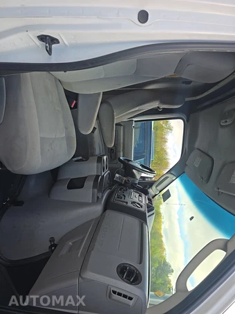 2012 Ford Super Duty E-350 Cutaway - miniatura 8