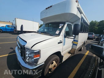 2012 Ford Super Duty E-350 Cutaway DRW