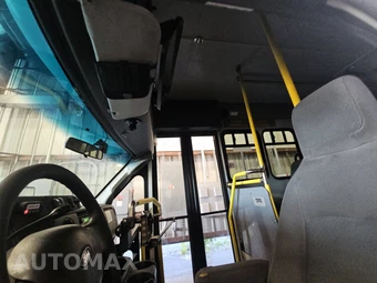 2012 Ford Super Duty E-350 Cutaway DRW – miniatura 16
