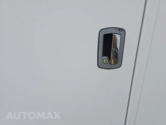 2012 Ford Super Duty E-350 Cutaway DRW – miniatura 17