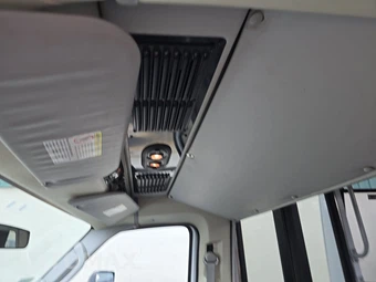 2012 Ford Super Duty E-350 Cutaway DRW – miniatura 20
