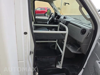 2012 Ford Super Duty E-350 Cutaway DRW – miniatura 8