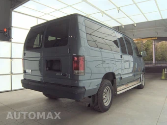 2012 Ford Super Duty E-350 Wagon XL 138.0" WB - miniatura 4