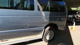 2012 Ford Super Duty E-350 Wagon XL 138.0" WB - miniatura 47
