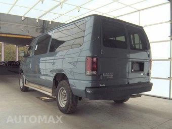 2012 Ford Super Duty E-350 Wagon XL 138.0" WB - miniatura 6