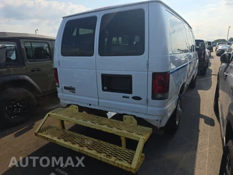 2012 Ford Super Duty E-350 Wagon XLT 138.0" WB – miniatura 4