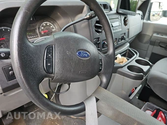 2012 Ford Super Duty E-350 Wagon XLT 138.0" WB – miniatura 10
