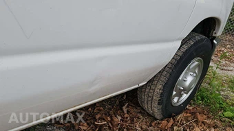2012 Ford Super Duty E-350 Wagon XLT 138.0" WB – miniatura 29