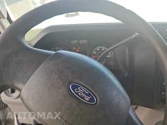 2012 Ford Super Duty E-450 Cutaway DRW - miniatura 10