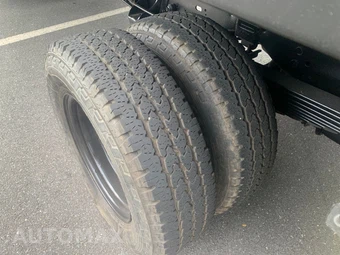 2012 Ford Super Duty E-450 Cutaway DRW - miniatura 16