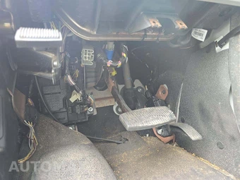 2012 Ford Super Duty E-450 Cutaway DRW – miniatura 24