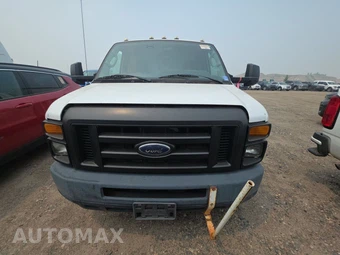 2012 Ford Super Duty E-450 Cutaway DRW - miniatura 2