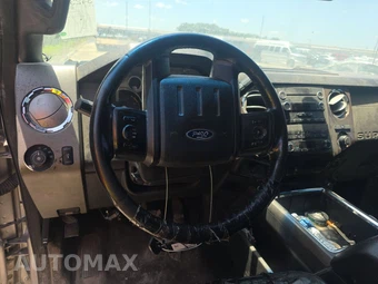 2012 Ford Super Duty F-250 Lariat Crew Cab Medium Bed - miniatura 10