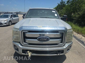 2012 Ford Super Duty F-250 Lariat Crew Cab Medium Bed - miniatura 2