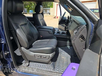 2012 Ford Super Duty F-250 Lariat Crew Cab Medium Bed - miniatura 18