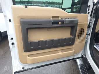 2012 Ford Super Duty F-250 Lariat Crew Cab Medium Bed - miniatura 9