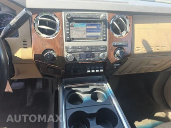 2012 Ford Super Duty F-250 Lariat Crew Cab Medium Bed - miniatura 11