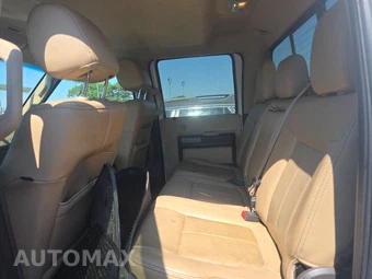 2012 Ford Super Duty F-250 Lariat Crew Cab Medium Bed - miniatura 13