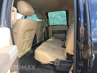 2012 Ford Super Duty F-250 Lariat Crew Cab Medium Bed - miniatura 13