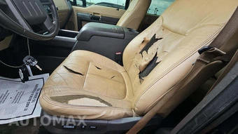 2012 Ford Super Duty F-250 Lariat Crew Cab Medium Bed - miniatura 26