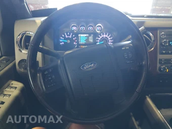 2012 Ford Super Duty F-250 Lariat Crew Cab Medium Bed - miniatura 10