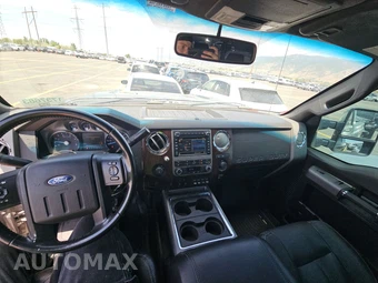 2012 Ford Super Duty F-250 Lariat Crew Cab Medium Bed - miniatura 11