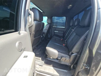 2012 Ford Super Duty F-250 Lariat Crew Cab Medium Bed - miniatura 13