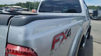2012 Ford Super Duty F-250 Lariat Crew Cab Medium Bed - miniatura 18