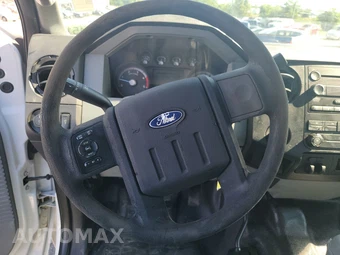 2012 Ford Super Duty F-250 XL Crew Cab Long Bed - miniatura 10