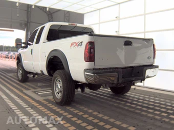 2012 Ford Super Duty F-250 XL Extended Cab Medium Bed w/Rear Doors - miniatura 6