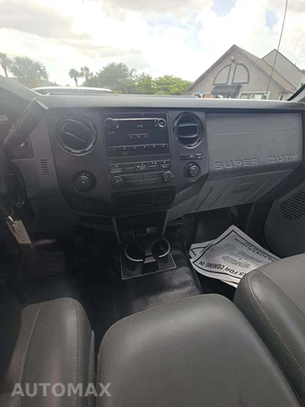2012 Ford Super Duty F-250 XL Regular Cab Long Bed - miniatura 10