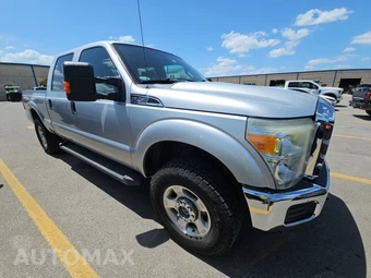 2012 Ford Super Duty F-250 XLT Crew Cab Medium Bed – miniatura 3
