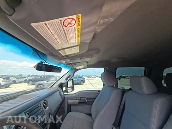 2012 Ford Super Duty F-250 XLT Crew Cab Medium Bed - miniatura 17