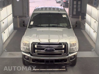 2012 Ford Super Duty F-250 XLT Crew Cab Medium Bed - miniatura 2
