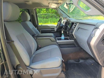 2012 Ford Super Duty F-250 XLT Crew Cab Medium Bed - miniatura 15