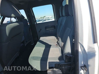2012 Ford Super Duty F-350 Cab Chassis XL Crew Cab - miniatura 13