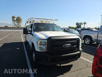 2012 Ford Super Duty F-350 Cab Chassis XL Crew Cab - miniatura 2