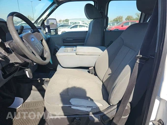 2012 Ford Super Duty F-350 Cab Chassis XL Crew Cab - miniatura 7